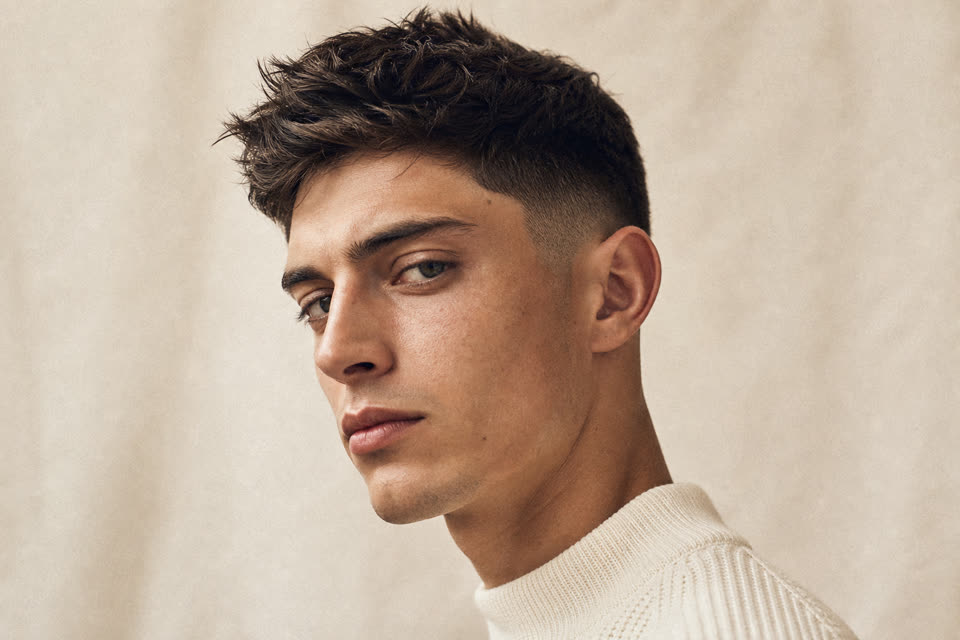AI hairstyle try-on example: Textured Crop